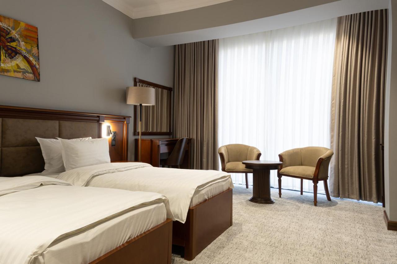 Mir Luxe Plaza Hotel Tashkent Ngoại thất bức ảnh