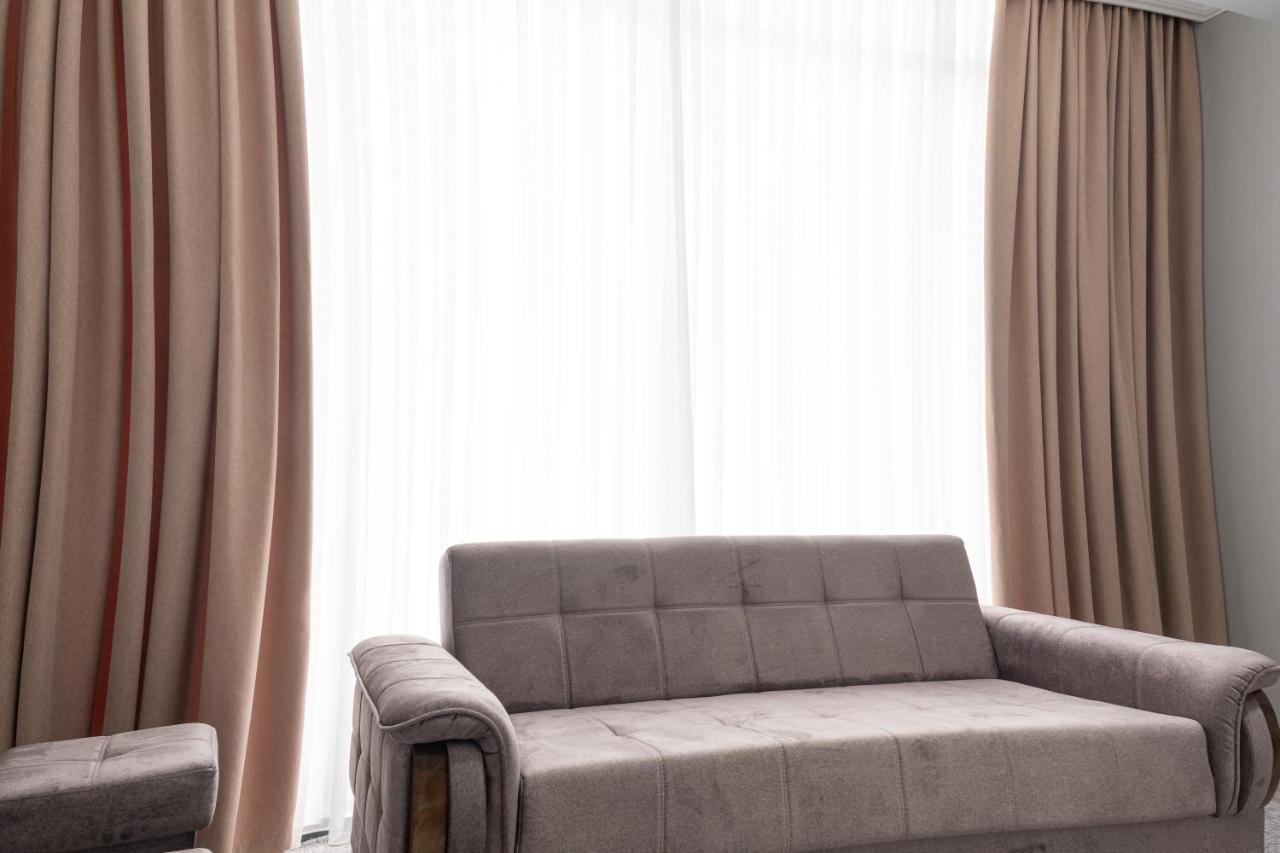 Mir Luxe Plaza Hotel Tashkent Ngoại thất bức ảnh