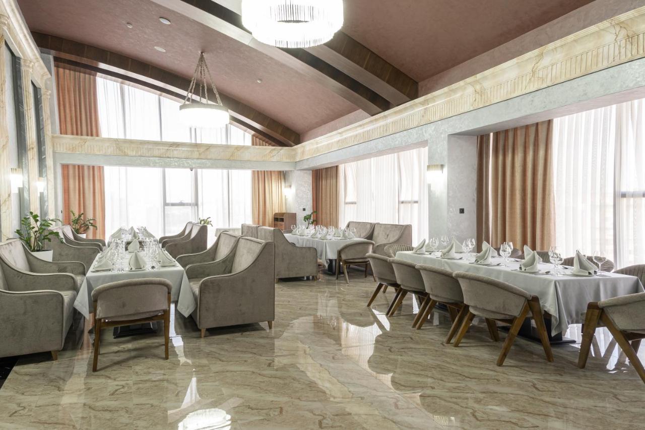 Mir Luxe Plaza Hotel Tashkent Ngoại thất bức ảnh