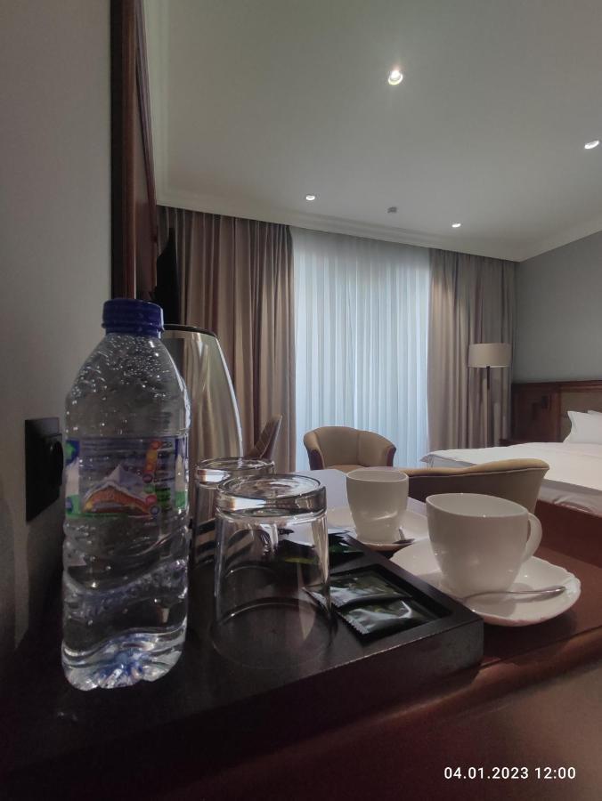 Mir Luxe Plaza Hotel Tashkent Ngoại thất bức ảnh