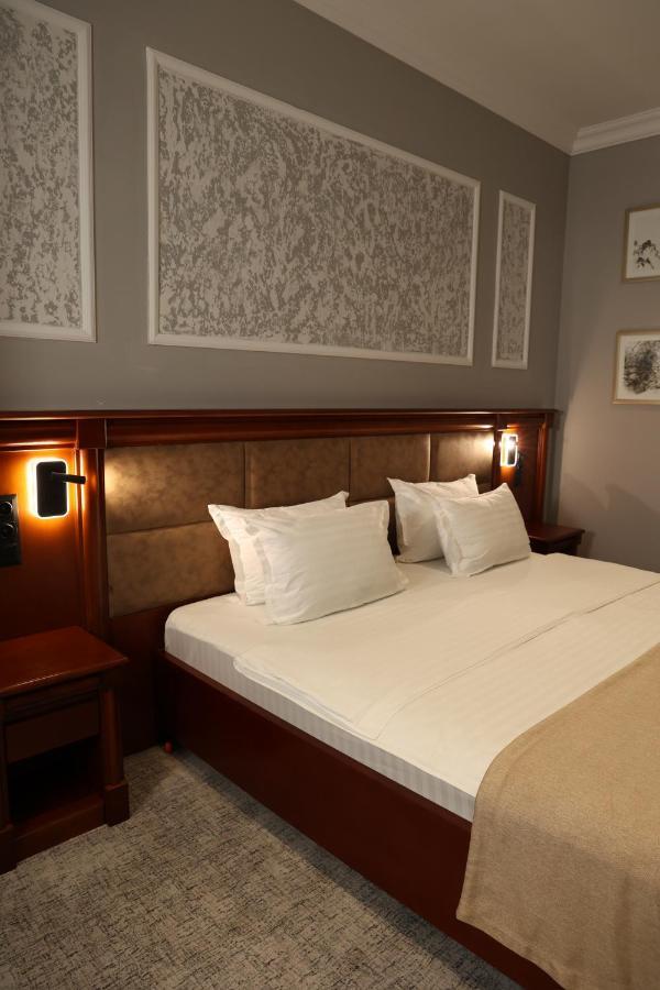 Mir Luxe Plaza Hotel Tashkent Ngoại thất bức ảnh