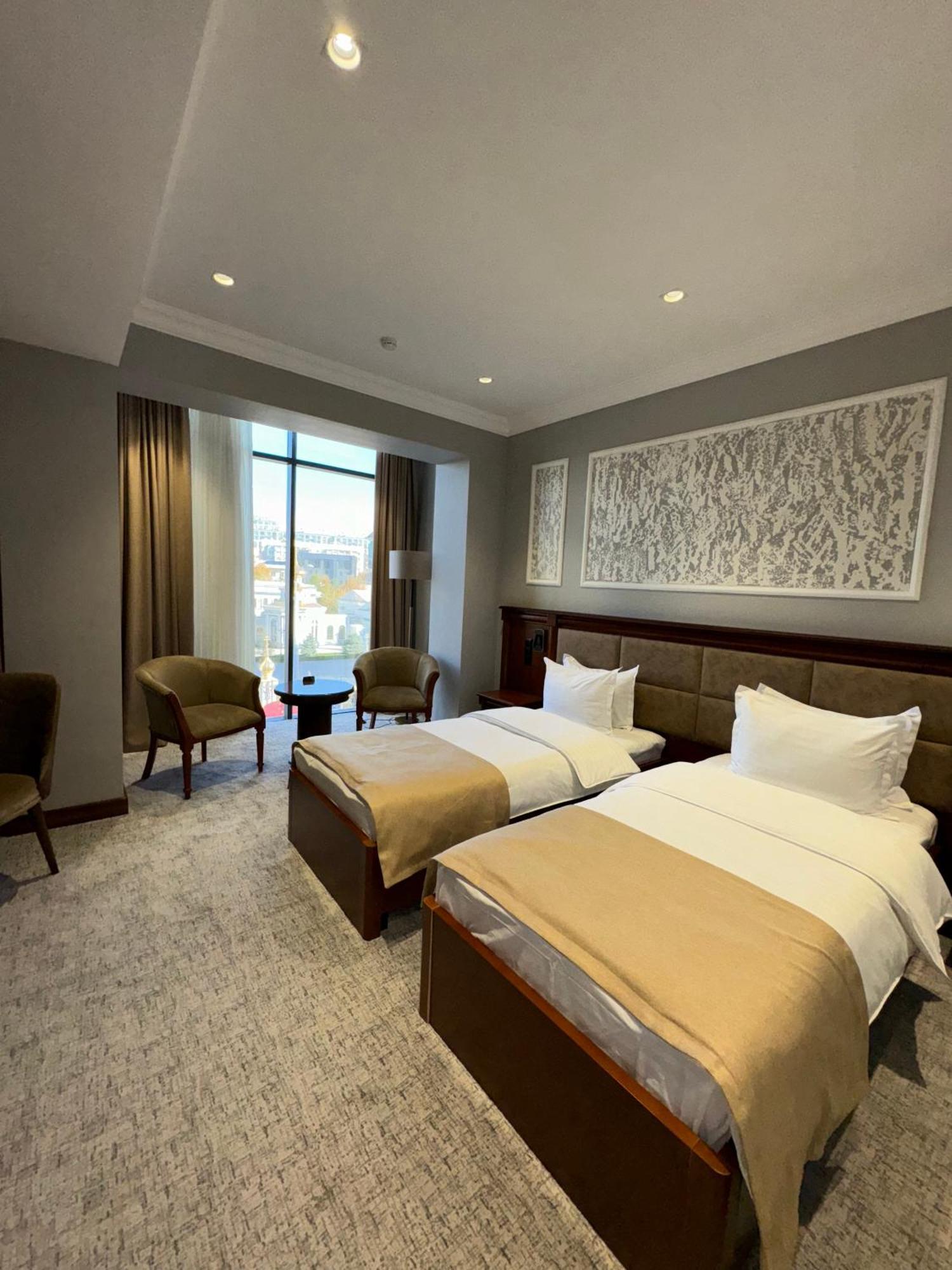 Mir Luxe Plaza Hotel Tashkent Ngoại thất bức ảnh