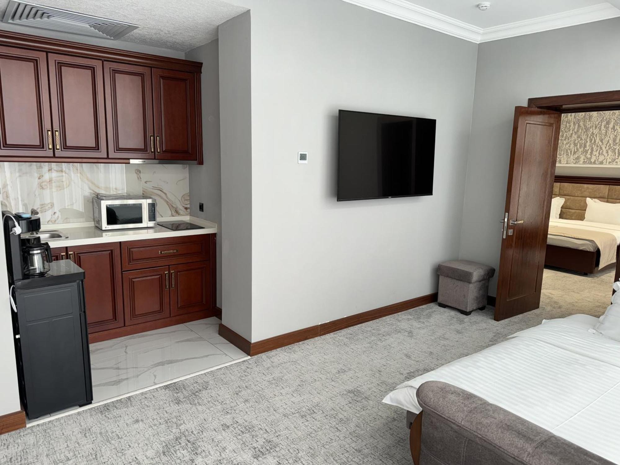 Mir Luxe Plaza Hotel Tashkent Ngoại thất bức ảnh