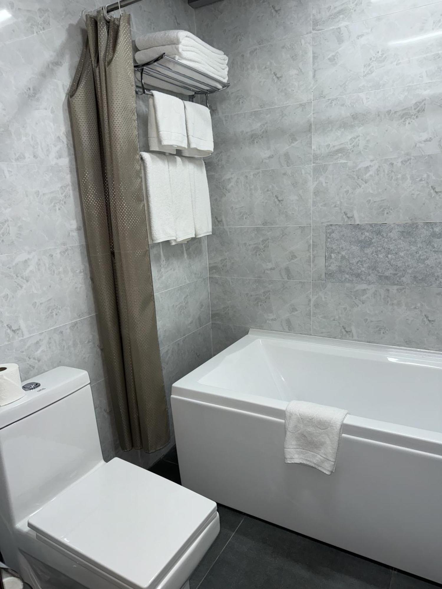 Mir Luxe Plaza Hotel Tashkent Ngoại thất bức ảnh