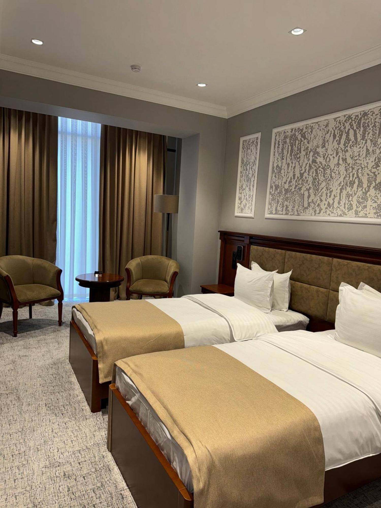 Mir Luxe Plaza Hotel Tashkent Ngoại thất bức ảnh
